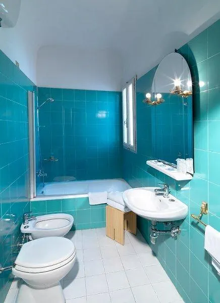 Hhb Hotel Florence